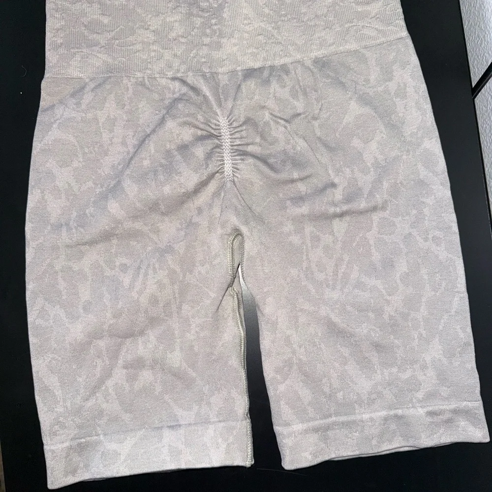 Women's Gray Animal Print Gymshark Shorts - Picture 2 of 2